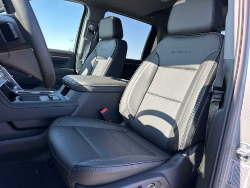 New 2026 GMC Sierra 2500 Denali w/ Technology Package AWD/4WD image 21