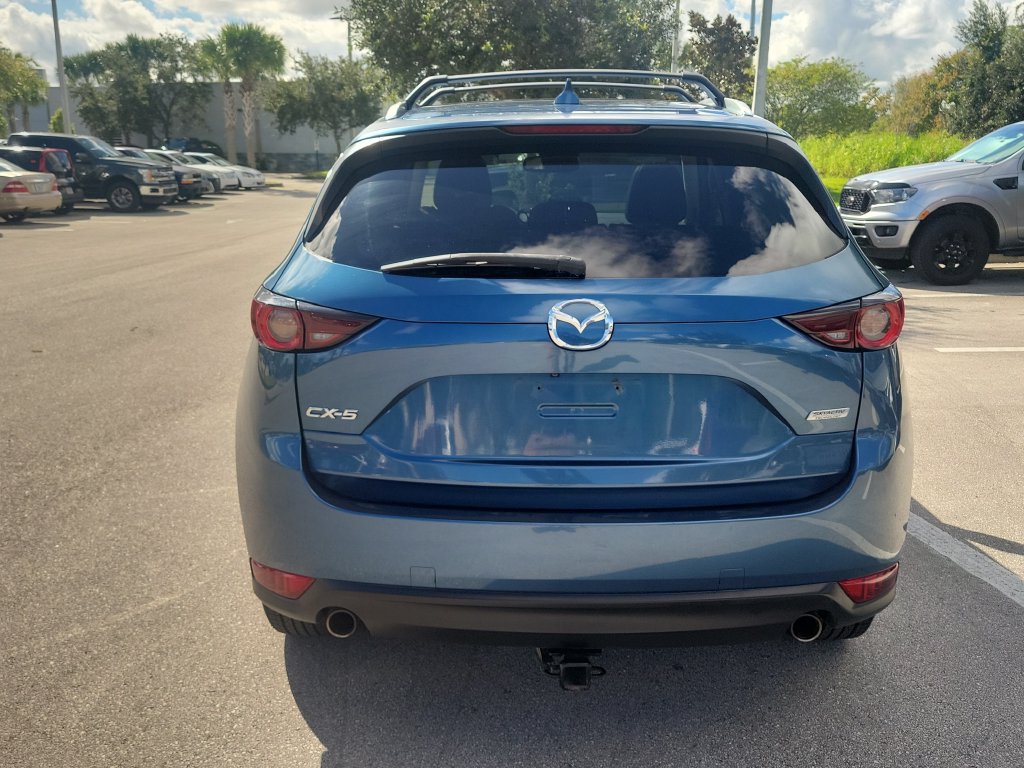 Used 2018 MAZDA CX-5 Touring w/ Preferred Equipment Package FWD image 5