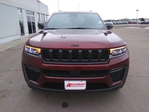 New 2026 Jeep Grand Cherokee L Limited AWD/4WD image 3
