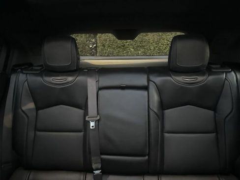 Used 2020 Cadillac XT4 Premium Luxury image 9