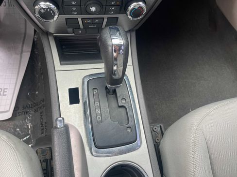 Used 2010 Ford Fusion SE image 19