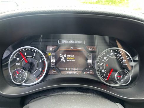 Used 2022 RAM 2500 Laramie AWD/4WD image 8
