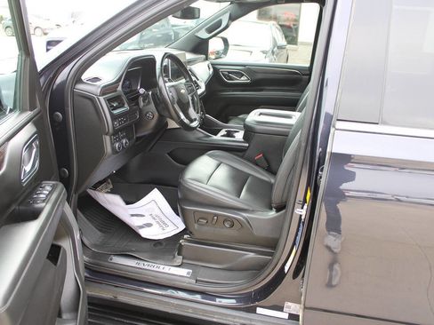 Used 2023 Chevrolet Tahoe LT w/ Luxury Package AWD/4WD image 14