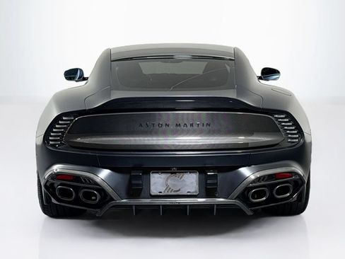 Used 2025 Aston Martin Vanquish RWD image 4