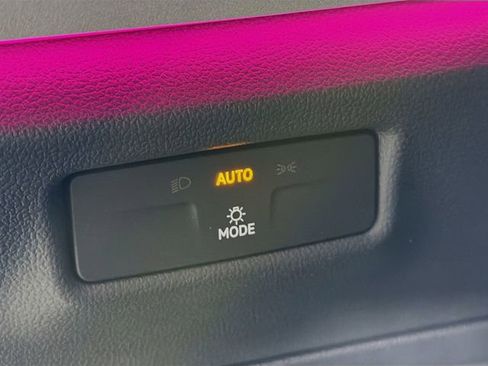 New 2026 Volkswagen Tiguan SE AWD/4WD image 10