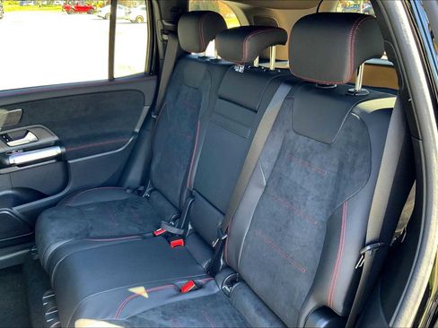 New 2026 Mercedes-Benz GLB 250 4MATIC image 13