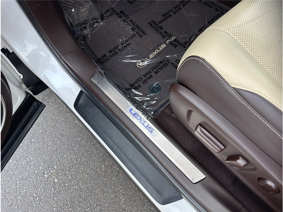 Used 2019 Lexus RX 450h AWD w/ Navigation Package image 22