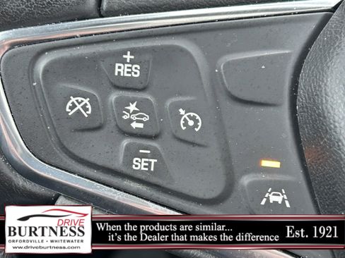 Used 2021 Chevrolet Equinox LT image 3