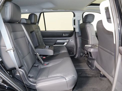 Used 2024 Toyota Sequoia Limited image 14