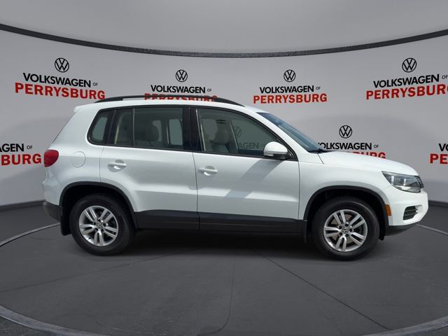 Used 2017 Volkswagen Tiguan S FWD image 9