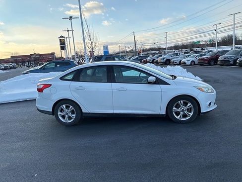Used 2014 Ford Focus SE image 5