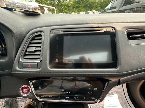 Used 2016 Honda HR-V EX image 14