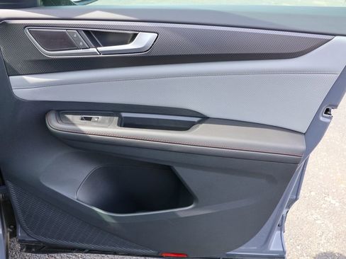 New 2025 Volkswagen Atlas Peak Edition SE image 45