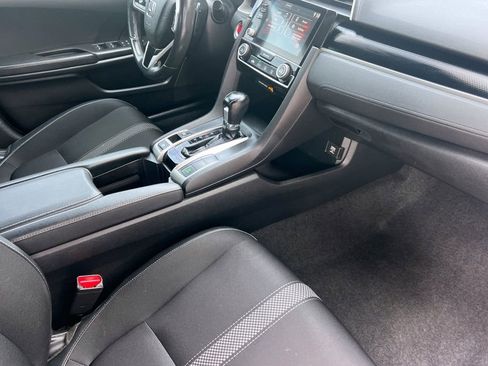 Used 2019 Honda Civic Sport image 17
