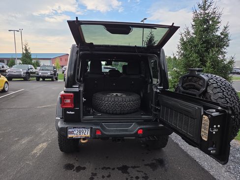 Certified 2023 Jeep Wrangler Unlimited Rubicon 392 w/ Trailer Tow Package AWD/4WD image 24