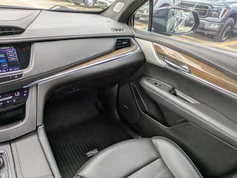 Used 2022 Cadillac XT5 Sportv w/ Platinum Package image 15