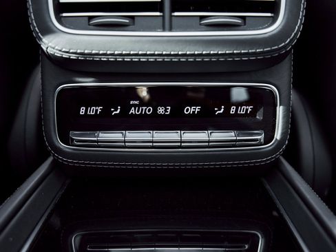 Used 2021 Mercedes-Benz Maybach GLS 600 4MATIC image 52