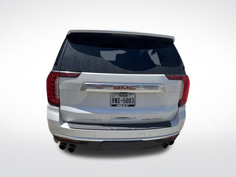 Used 2024 GMC Yukon XL Denali w/ Denali Reserve Package AWD/4WD image 7