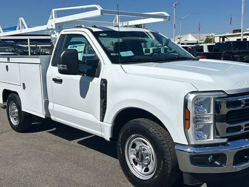 New 2025 Ford F350 XL w/ XL Chrome Package image 7