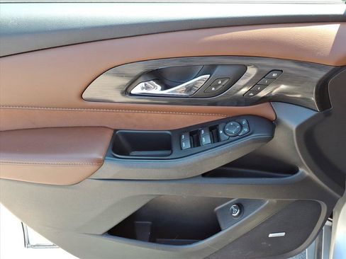 Used 2019 Chevrolet Traverse High Country AWD/4WD image 11