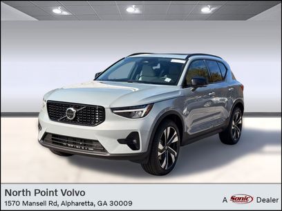 New 2026 Volvo XC40 B4 Plus w/ Climate Package
