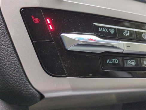 Certified 2022 Ford Explorer XLT w/ Class IV Trailer Tow Package image 22