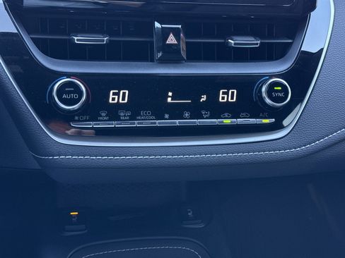 Used 2021 Toyota Corolla XSE image 23