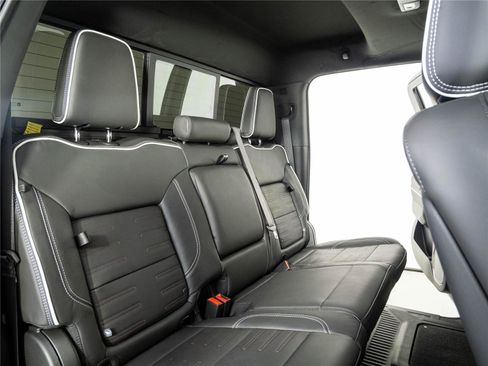 Used 2026 GMC Sierra 2500 AT4X w/ LPO, Black Badging Package AWD/4WD image 24