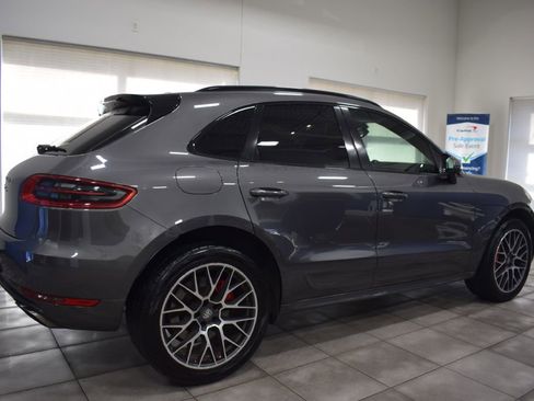 Used 2017 Porsche Macan Turbo image 4