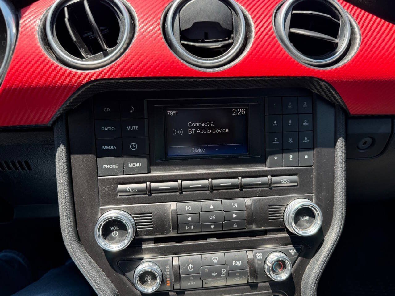 Used 2018 Ford Mustang Coupe RWD image 20