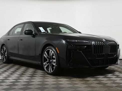 New 2026 BMW 760i xDrive w/ Executive Package AWD/4WD image 9
