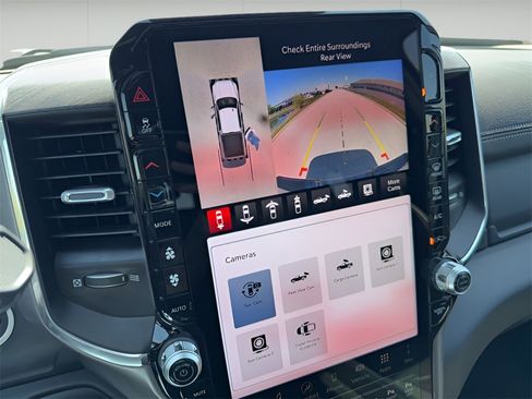 Used 2025 RAM 3500 Laramie image 23