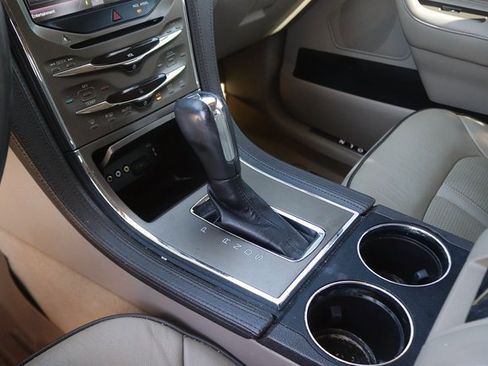 Used 2015 Lincoln MKX AWD w/ Equipment Group 102A image 21