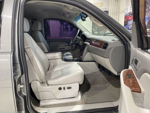 Used 2007 Chevrolet Silverado 1500 LTZ w/ Suspension Package, Off-Road" AWD/4WD image 14