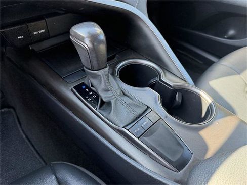 Certified 2023 Toyota Camry SE image 17