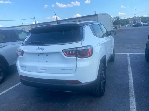 Used 2023 Jeep Compass Limited w/ Sun and Sound Group AWD/4WD image 4