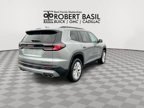 Used 2025 GMC Acadia Elevation w/ Elevation Premium Package AWD/4WD image 8