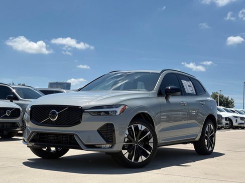 New 2026 Volvo XC60 B5 Plus w/ Protection Package Premier AWD/4WD image 2