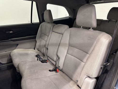Used 2020 Honda Pilot EX image 24