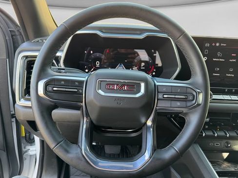 Used 2026 GMC Canyon Elevation w/ Technology Package AWD/4WD image 13