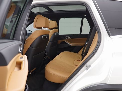 Certified 2026 BMW X5 xDrive40i w/ Climate Comfort Package image 14