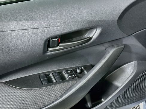 Used 2026 Toyota Corolla LE FWD image 15