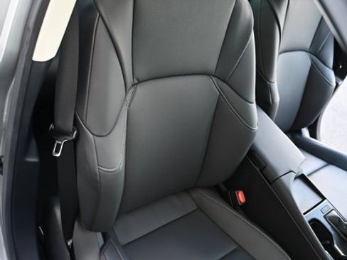 Used 2025 Lexus ES 350 image 16