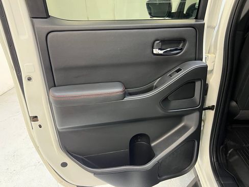 Used 2024 Nissan Frontier PRO-4X w/ Pro Convenience Package AWD/4WD image 27