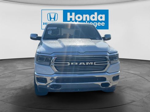 Used 2023 RAM 1500 Laramie AWD/4WD image 2