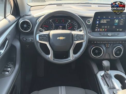Used 2025 Chevrolet Blazer LT AWD/4WD image 13