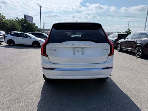 Certified 2026 Volvo XC90 B6 Plus AWD/4WD image 5