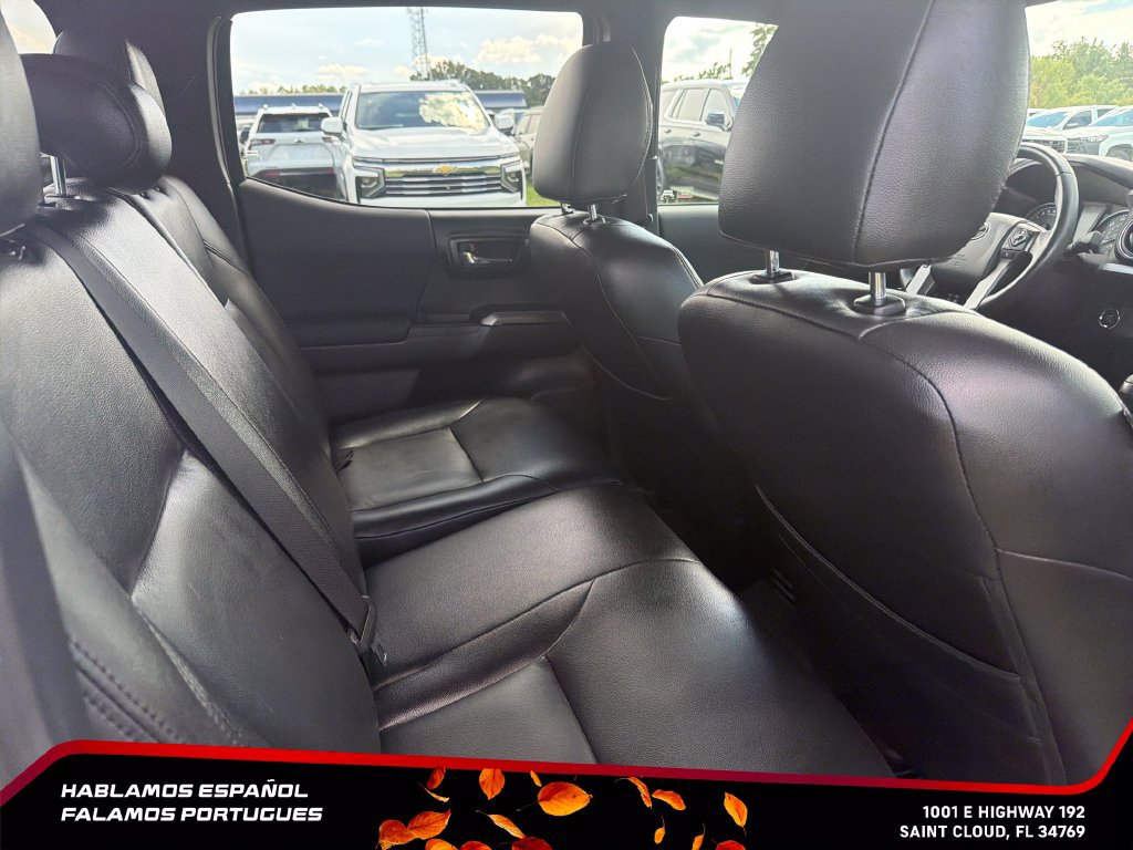 Used 2017 Toyota Tacoma TRD Sport w/ Tow Package RWD image 29