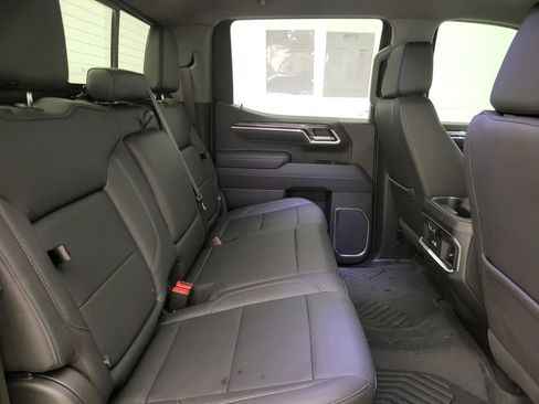 Used 2025 Chevrolet Silverado 1500 LTZ image 47