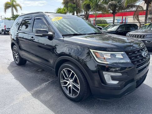 Used 2017 Ford Explorer Sport w/ Equipment Group 401A AWD/4WD image 8